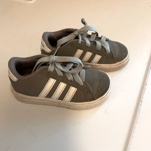 Used Adidas Sombas Kids Shoes